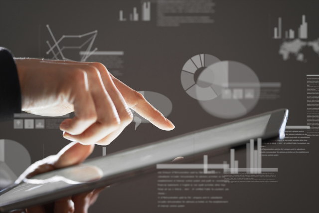 WEBサイト制作に関する調査・分析